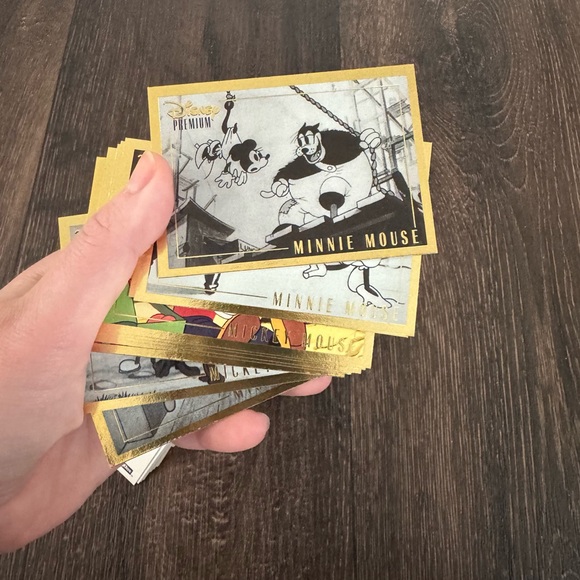 1995 SkyBox Vintage‎ Walt Disney Premium Trading Cards Complete Base Set 1-80 - Picture 4 of 6